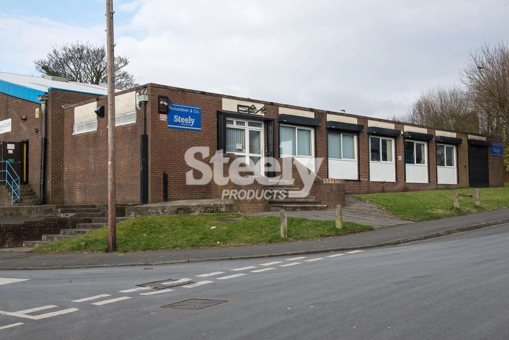 steely products office close